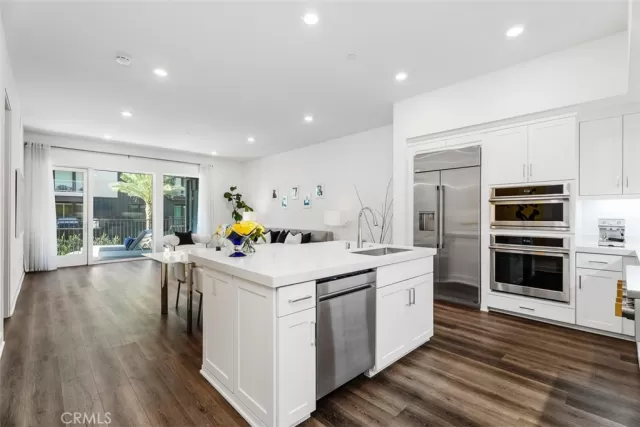 MLS: ND26037030 Condo For Sale