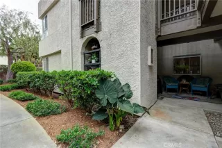 Photo #2: ND26094327 Listing