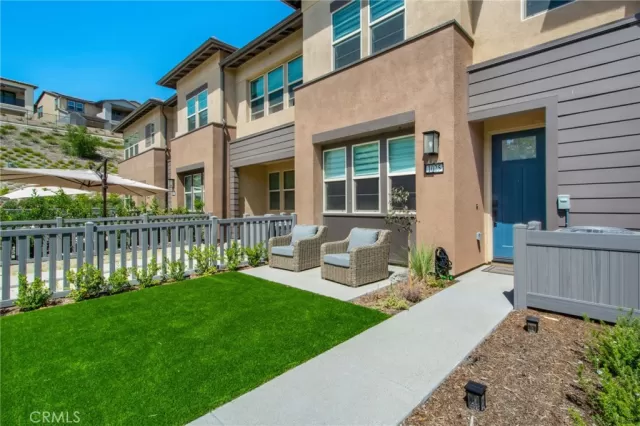 MLS: ND26127528 Condo For Sale