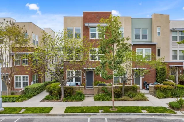 MLS: NDP2303068 Condo For Sale