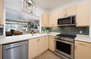 Photo #4: NDP2409473 Listing