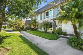 Browse active condo listings in TANGLEWOOD NORTH