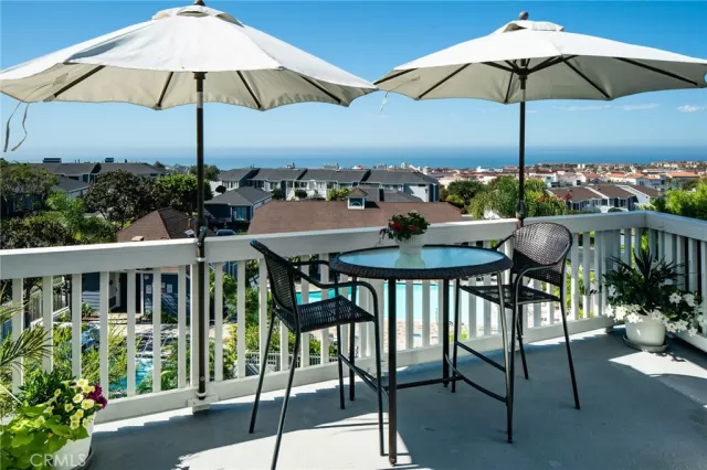 MLS: NP22213037 Condo For Sale