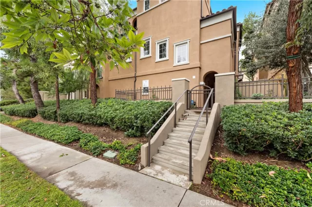 MLS: NP22223882 Condo For Sale