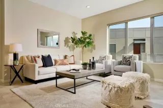 Photo #2: NP22233367 Listing