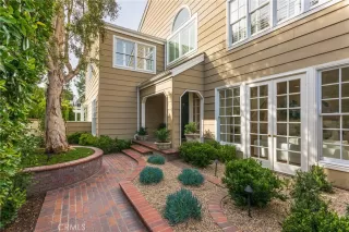 Photo #1: NP23004864 Listing