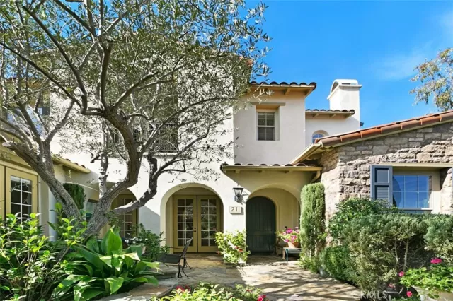 MLS: NP23012748 Condo For Sale