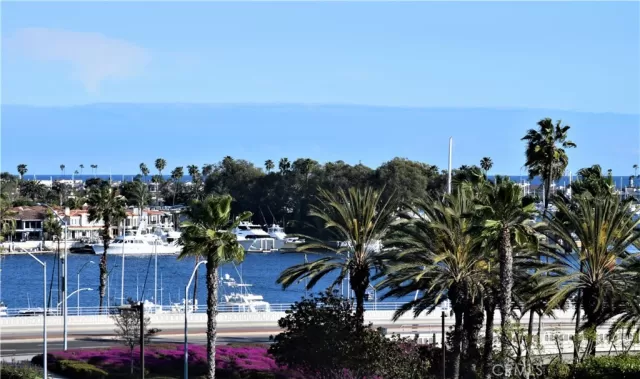 MLS: NP23019510 Condo For Sale