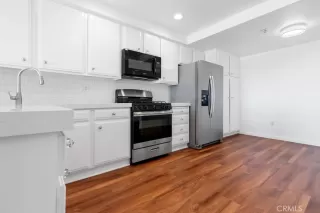 Photo #3: NP23019510 Listing 