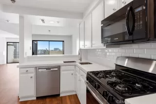 Photo #5: NP23019510 Listing 