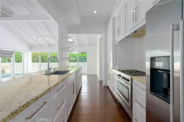 MLS: NP23020843 Condo For Sale