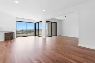 Photo #2: NP23022665 Listing 