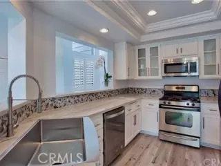 Photo #3: NP23023688 Listing 