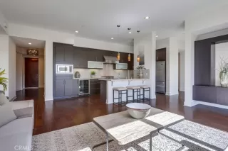 Photo #6: NP23025500 Listing