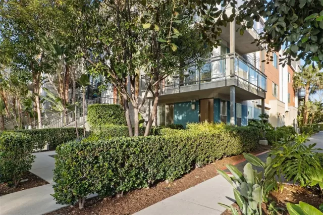 MLS: NP23026892 Condo For Sale