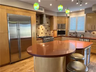 Photo #6: NP23029634 Listing