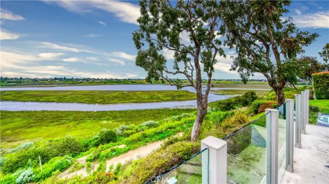 MLS: NP23032806 Condo For Sale