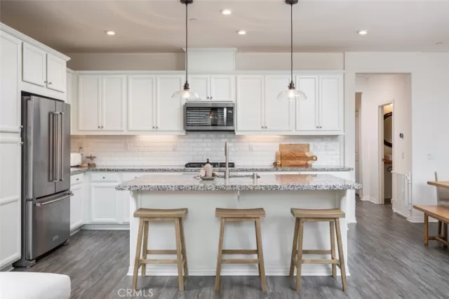 MLS: NP23033273 Condo For Sale