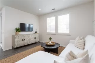 Photo #4: NP23033273 Listing