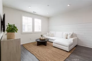 Photo #5: NP23033273 Listing