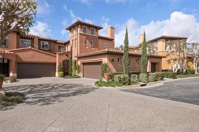 MLS: NP23035214 Condo For Sale