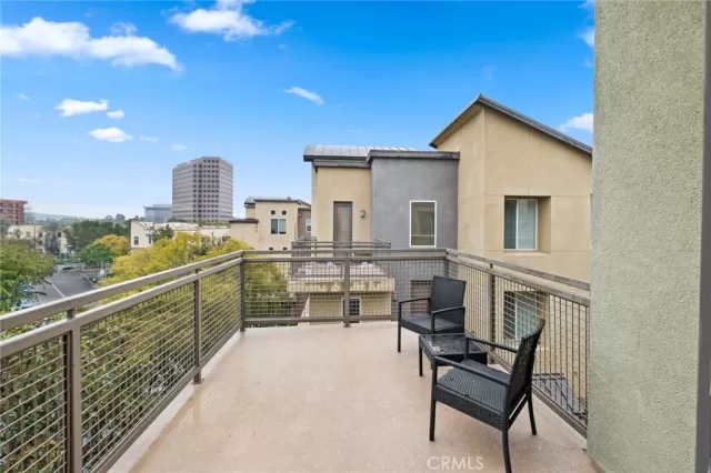 MLS: NP23039175 Condo For Sale