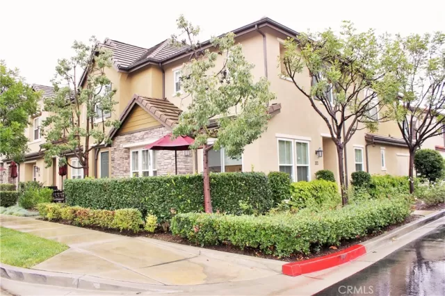 MLS: NP23043782 Condo For Sale