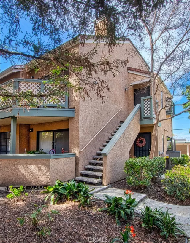 MLS: NP23056353 Condo For Sale