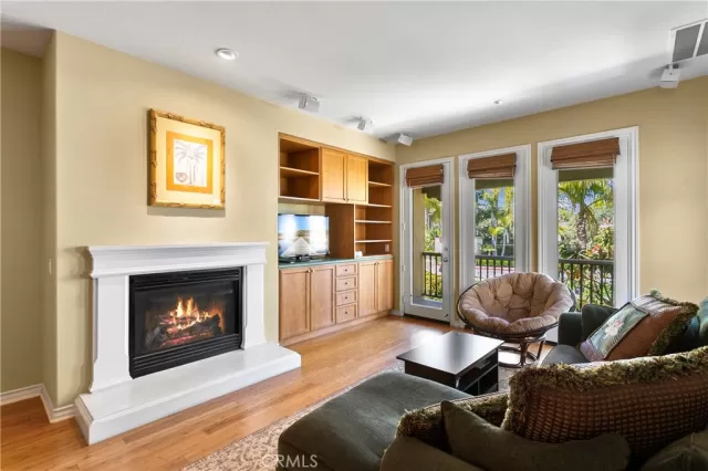 MLS: NP23057254 Condo For Sale