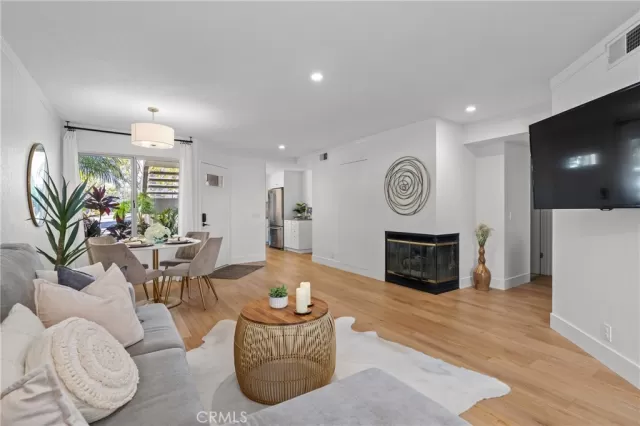 MLS: NP23057362 Condo For Sale