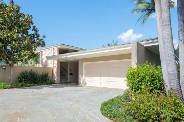 MLS: NP23060679 Condo For Sale