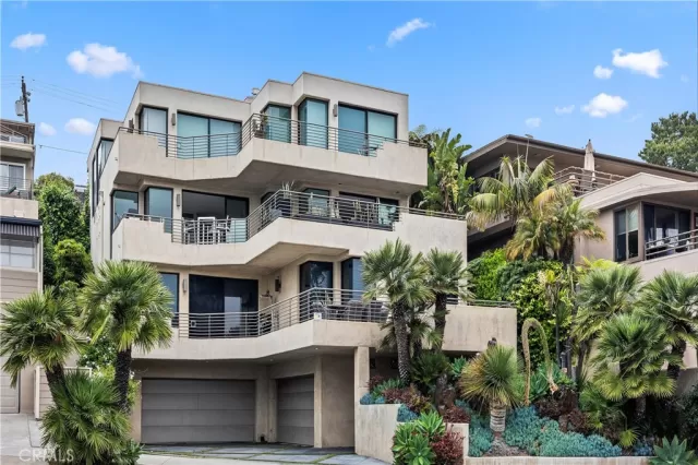 MLS: NP23063817 Condo For Sale