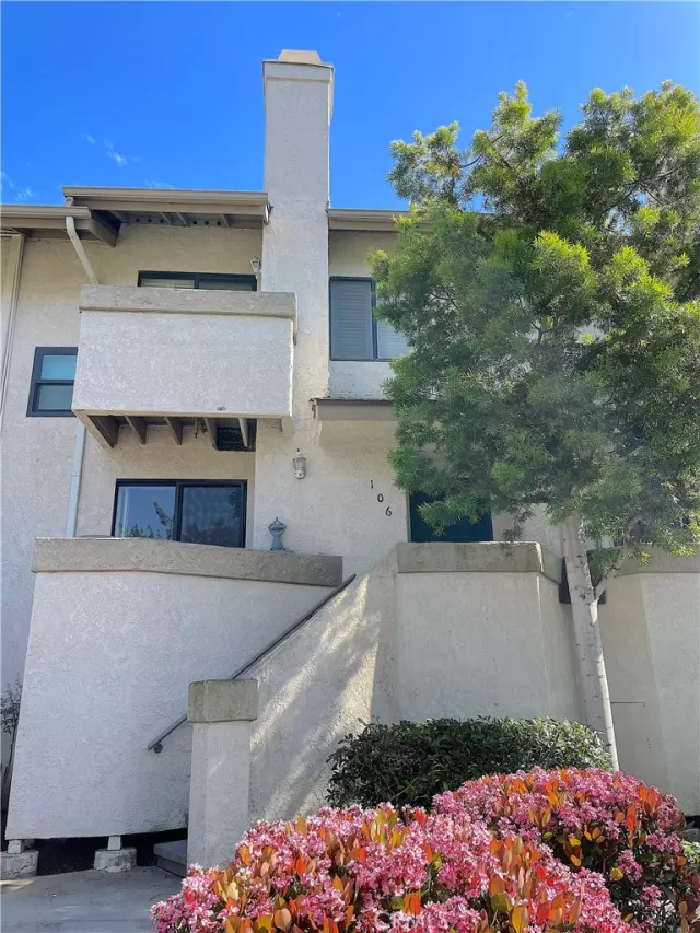 MLS: NP23066323 Condo For Sale