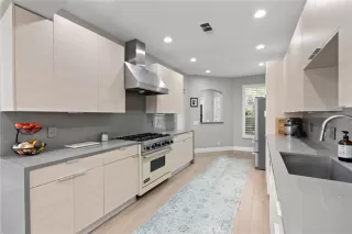 Photo #5: NP23085102 Listing 