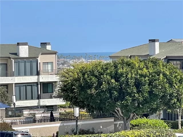 MLS: NP23098098 Condo For Sale