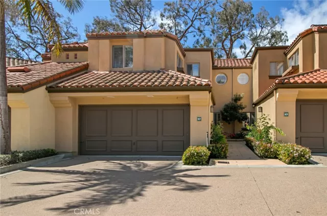 MLS: NP23106060 Condo For Sale