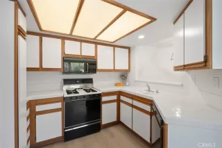 Photo #5: NP23108727 Listing