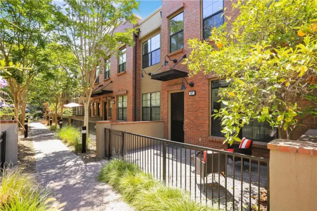 MLS: NP23125641 Condo For Sale