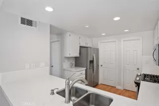 Photo #5: NP23127199 Listing 