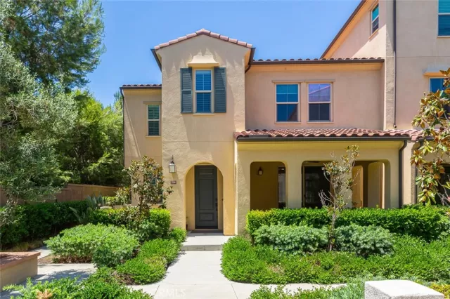 MLS: NP23132132 Condo For Sale