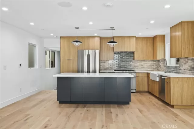 MLS: NP23136294 Condo For Sale