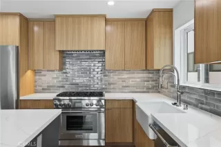 Photo #3: NP23136294 Listing 