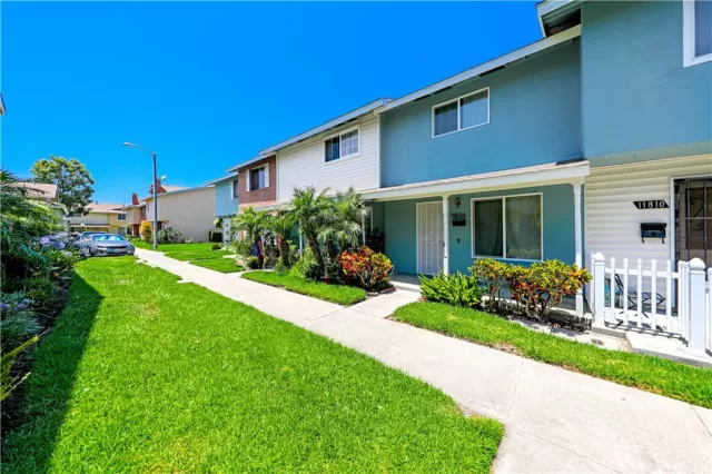 MLS: NP23138618 Condo For Sale