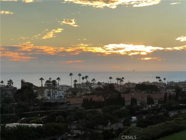 MLS: NP23141903 Condo For Sale