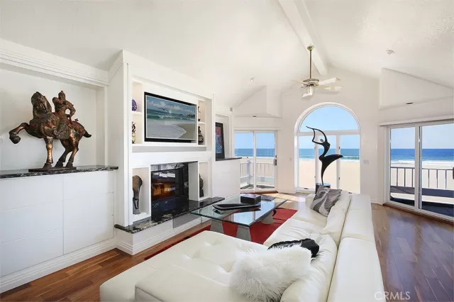 MLS: NP23159857 Condo For Sale