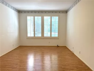 Photo #5: NP23165296 Listing 