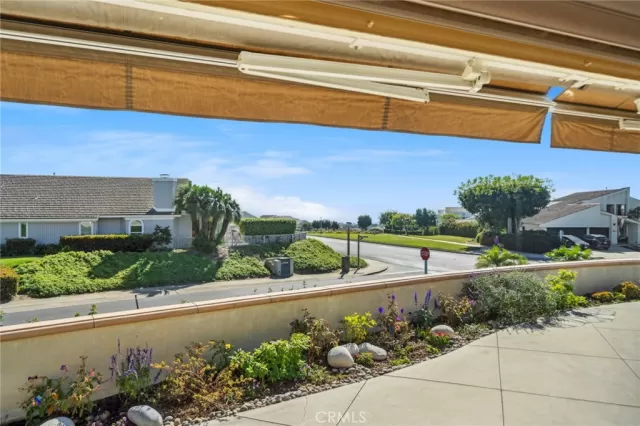 MLS: NP23179376 Condo For Sale