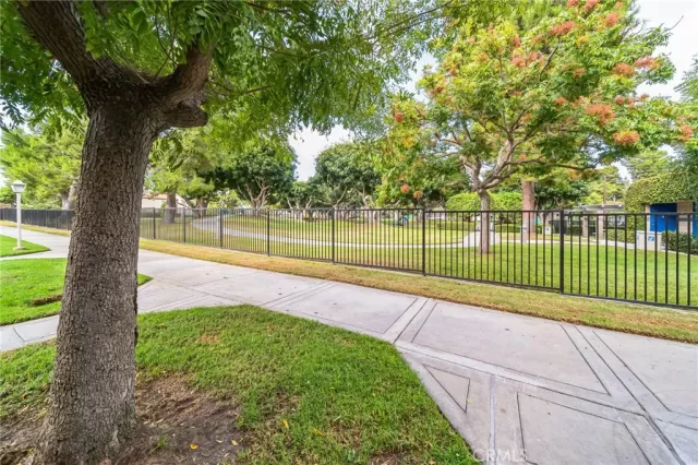 MLS: NP23182000 Condo For Sale