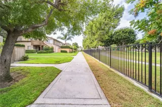 Photo #1: NP23182000 Listing