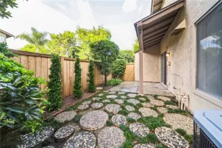 Photo #2: NP23182000 Listing